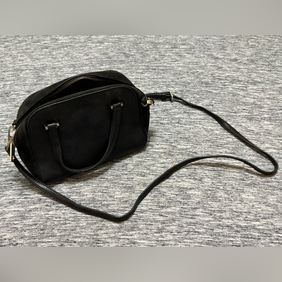 Kate Spade Small Black Handbag with Shoulder Strap - Picture 4 of 9